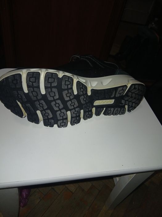 ECCO Кросівки оригінал