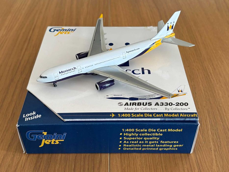 Miniatura Monarch Airlines A330-200