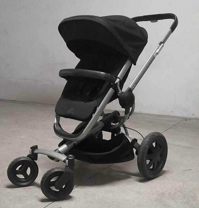 Carrinho de bebé com babycoque