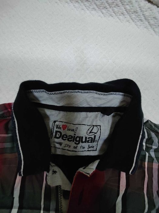 Polo Desigual tam.  L em bom estado