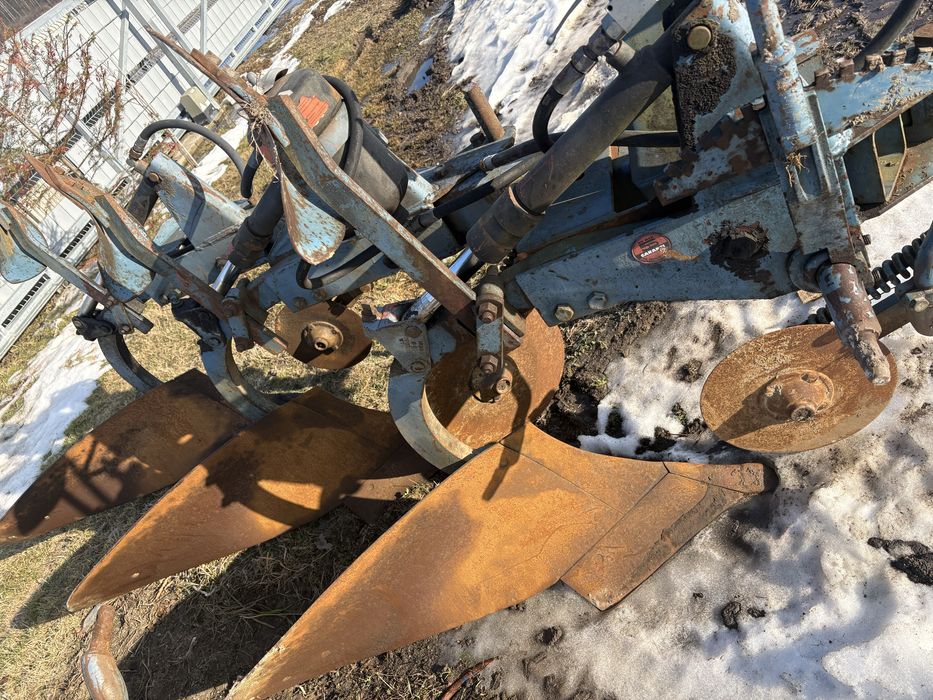 Pługi overum kverneland