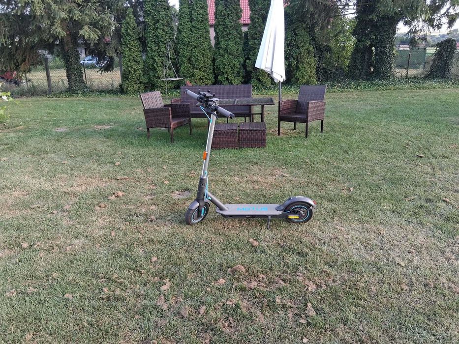 Hulajnoga elektryczna Motus scooty 10 lite gen 5