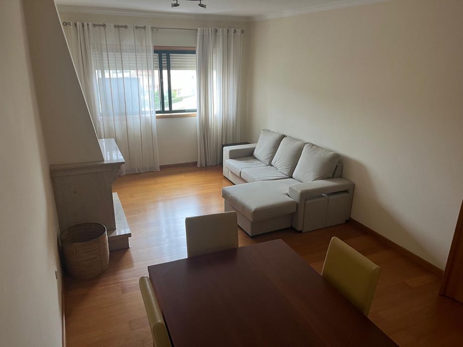 Apartamento T1 - Sao Felix da Marinha
