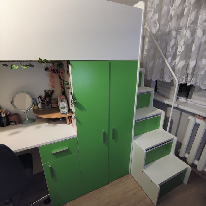 Łóżko piętrowe  z szafą