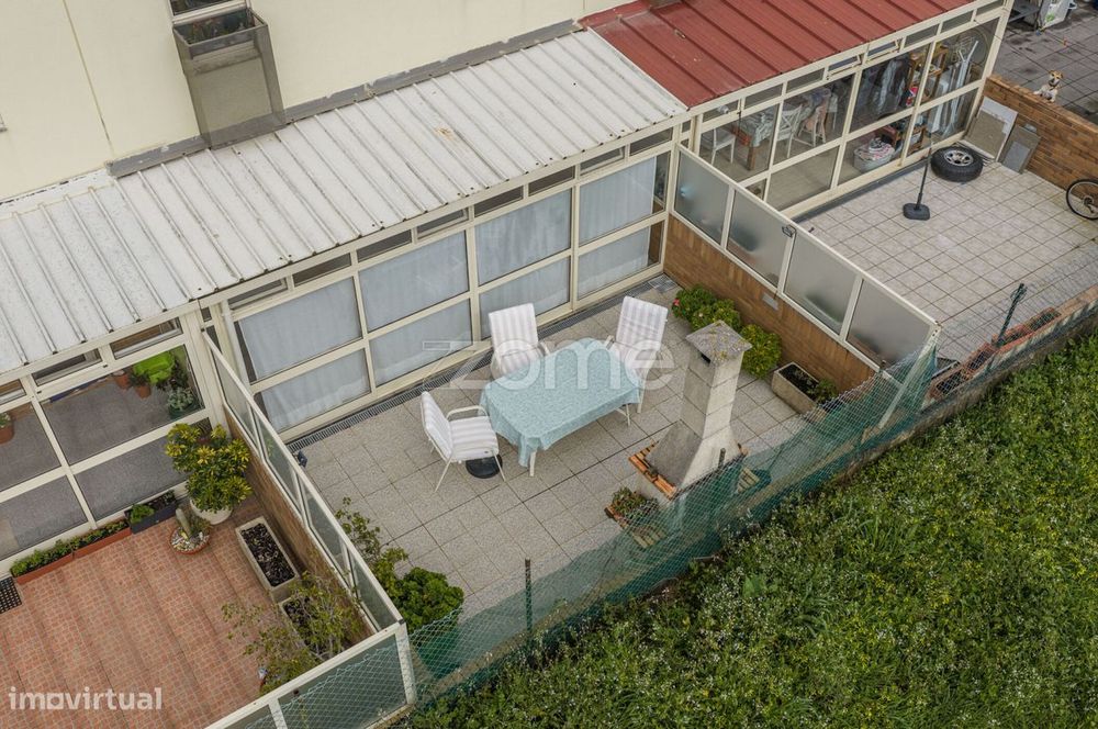 T2 Duplex com Terraço em Gulpilhares - V.N. Gaia