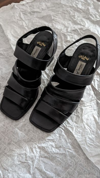 Sandália Fátima Jácome em pele em excelente estado