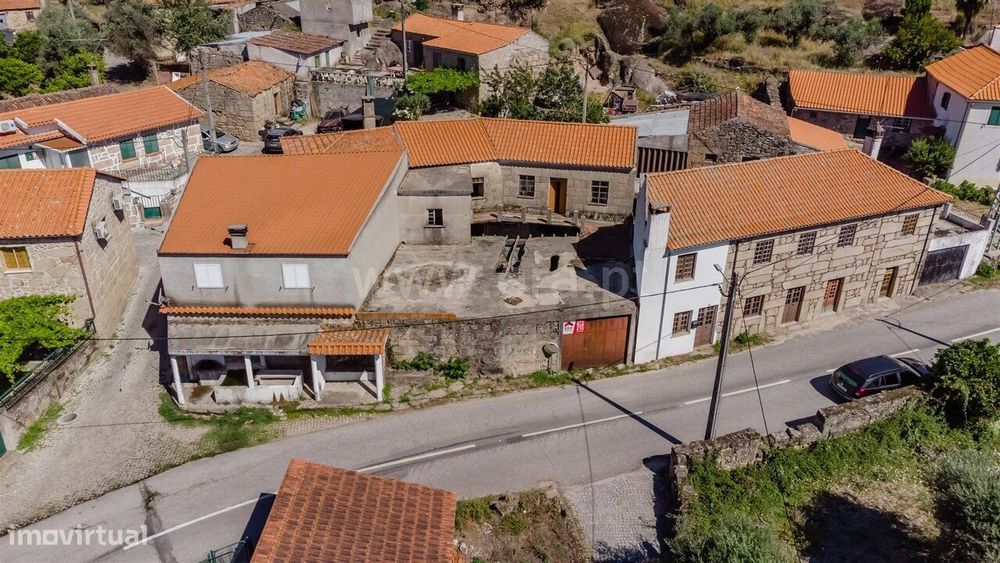 Moradia Rústica T3 / Sabugal, Bendada
