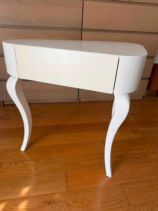 Mesa Cabebeira Branca Elegante