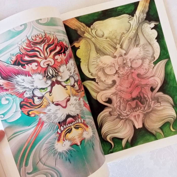 Livro de tattoo / tatuagem - Dragões- tatuagens, desenhos e pinturas