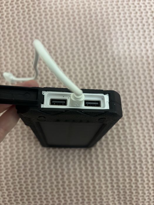 Powerbank - czarny - używany