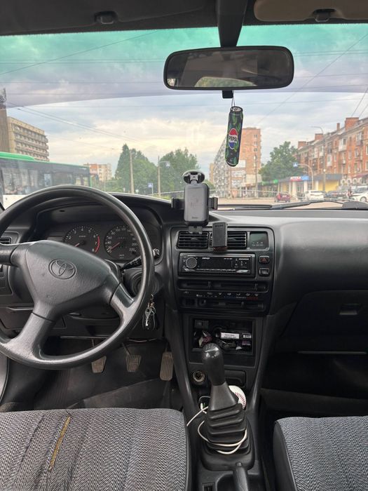 Продам Toyota Corolla 100