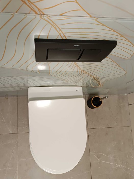 Szkło hartowane obudowa Geberit rozwiązanie bez fugowe dowolna grafika