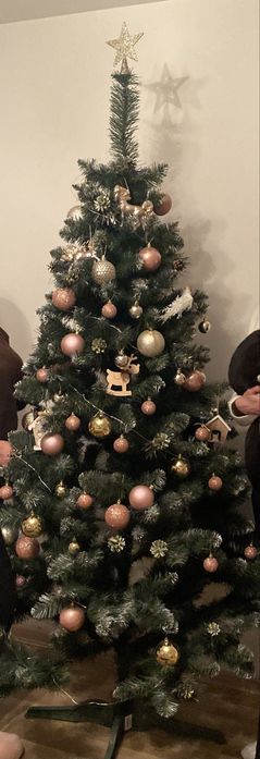 Ялинка з іграшками