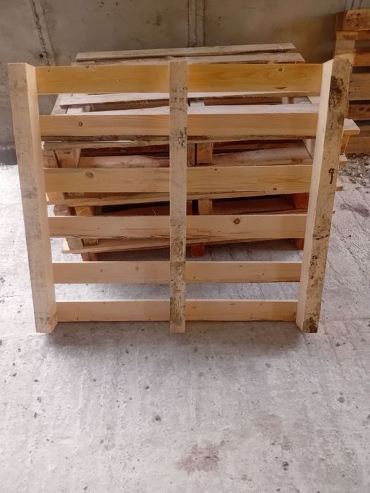 Піддони деревʼяні