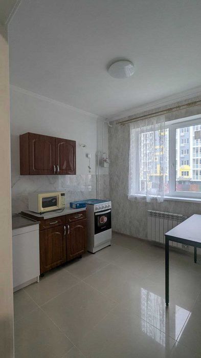 Оренда квартири в новому будинку на Браїлках. ЖК Пелюстковий.