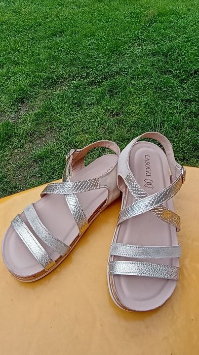 Skórzane złote sandały r38 LASOCKI