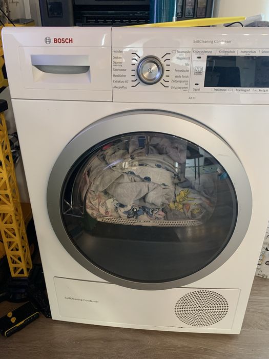 Sprzedam suszarke BOSCH seria 8 z pompa ciepla i SelfCleaning Condense