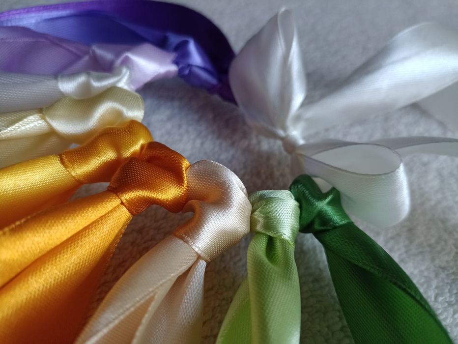 Ring oczepinowy 20 wstążek do odcinania