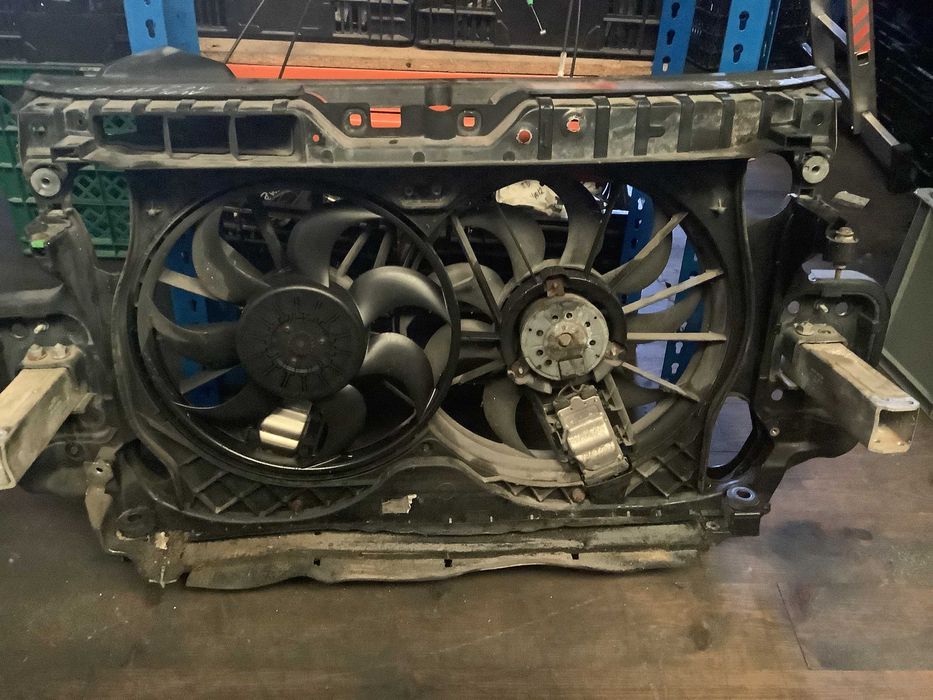 Frente em fibra com termoventiladores Audi A6 4F5 2010