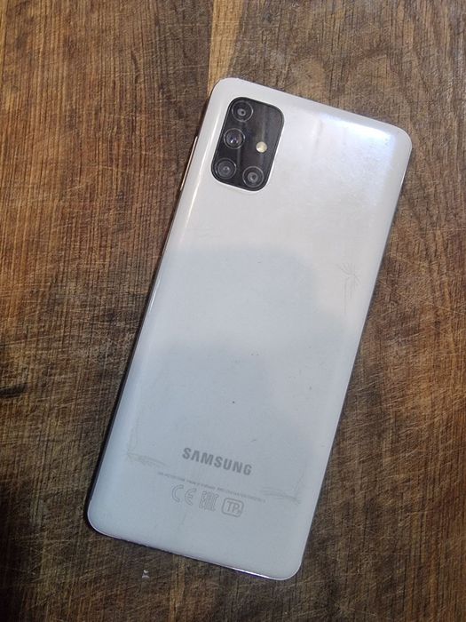 Самсунг м51 в отличном состоянии