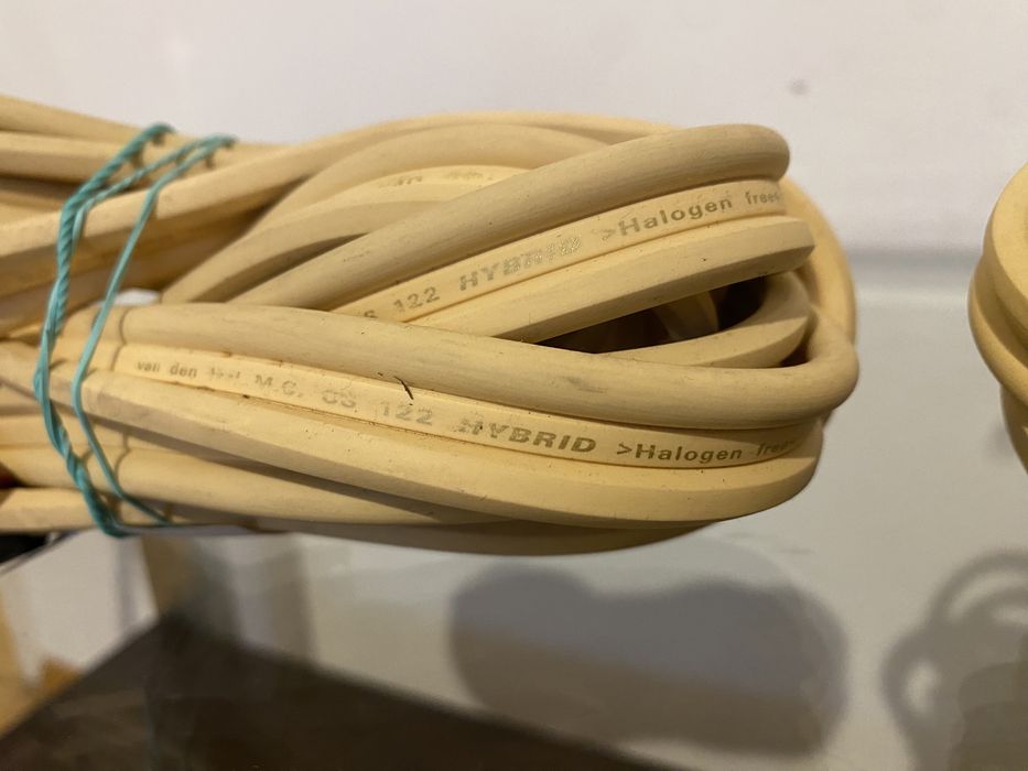 Акустичний кабель