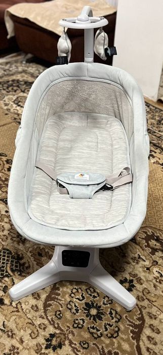 Продам дитячу люльку гойдайку Мastela
