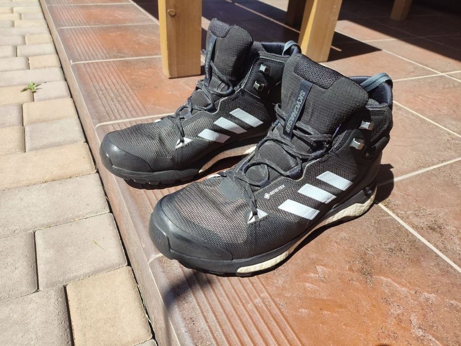 Трекінгові кросівки adidas terrex 44