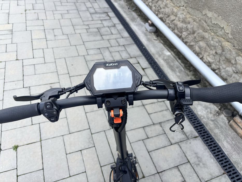 Електро самокат Kukirin g2 master