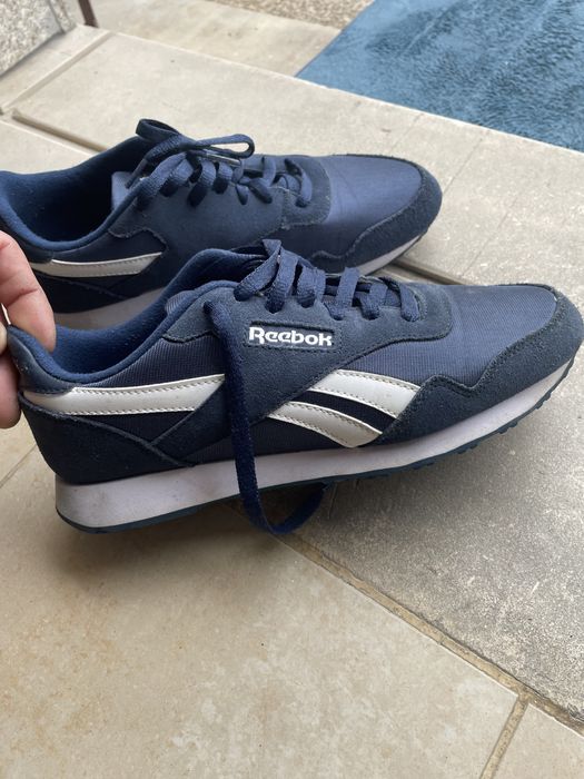 Tennis Reebok azuis e branco