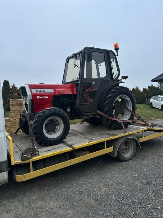 Pomoc drogowa 24/7 holowanie transport maszyn  wulkanizacja