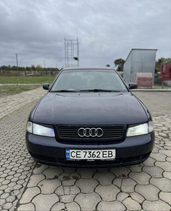 Продам Ауді а4.