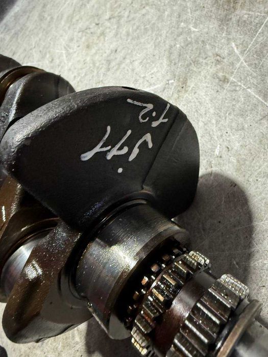 Колінчастий вал колінвал Nissan Qashqai J11 1.2 DIG-T 2757R