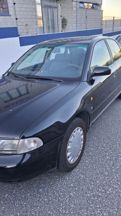 Audi A4  3 chaves originais