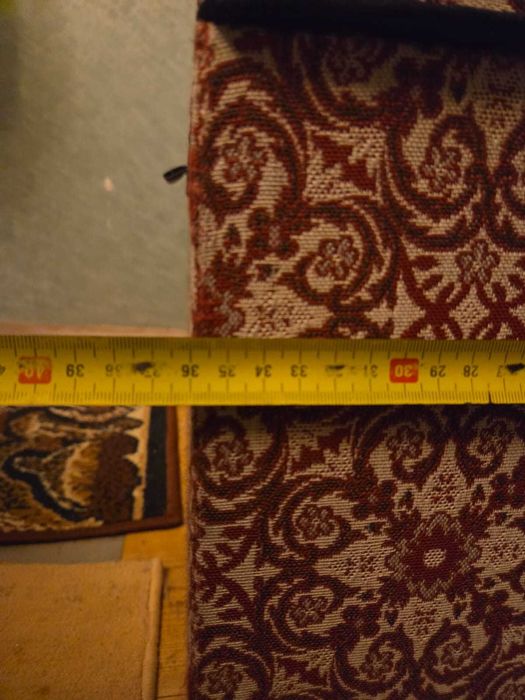 kufer - skrzynia z otwieranym wiekiem w starym stylu