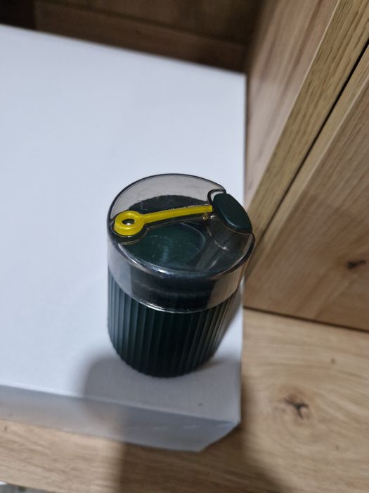 Automatic toothpick dispenser. New64862797108097121