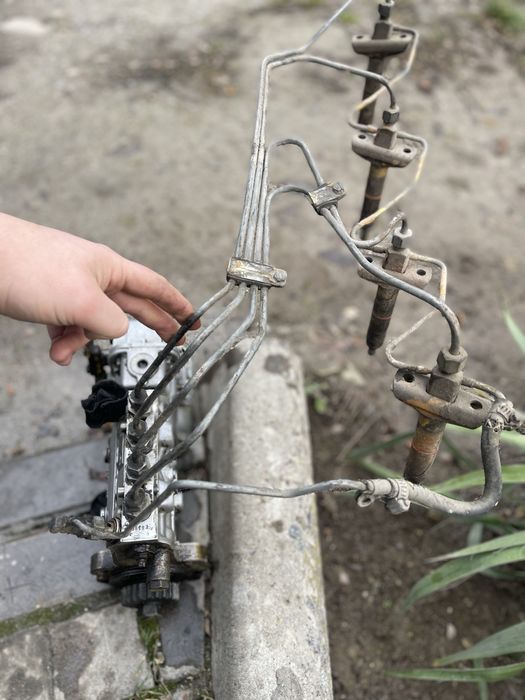 Продам паливний насос високого тиску (ПНВТ) Bosch з апаратурою