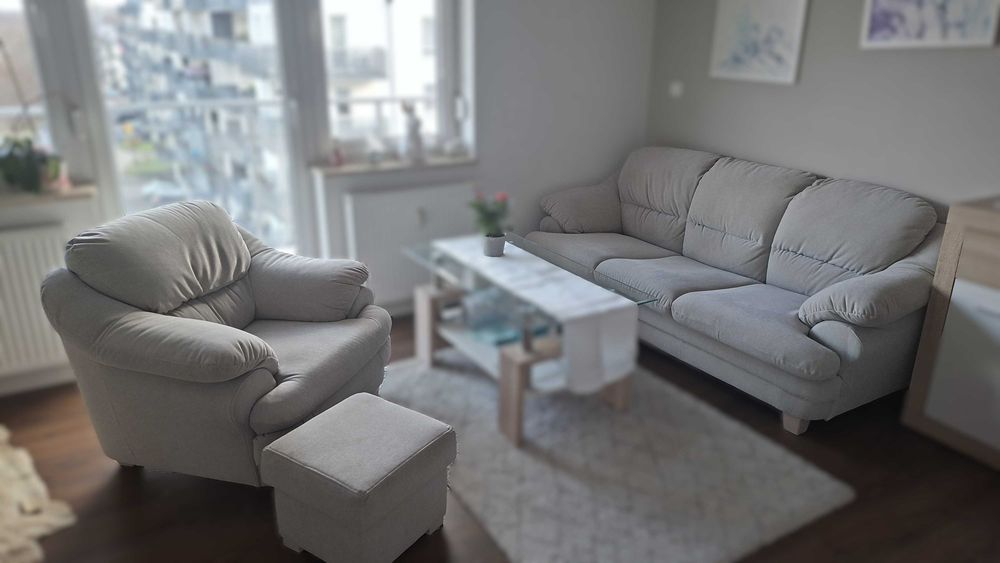 Zestaw wypoczynkowy Sara Pyka Meble sofa funkcja spania fotel pufka