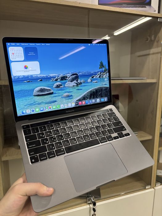 Macbook Pro M1 8/256gb в чудовому стані, як новий