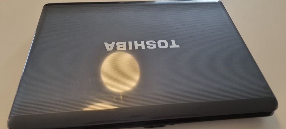 Computador Toshiba Sattelite A300-1IY SYSTEM UNIT