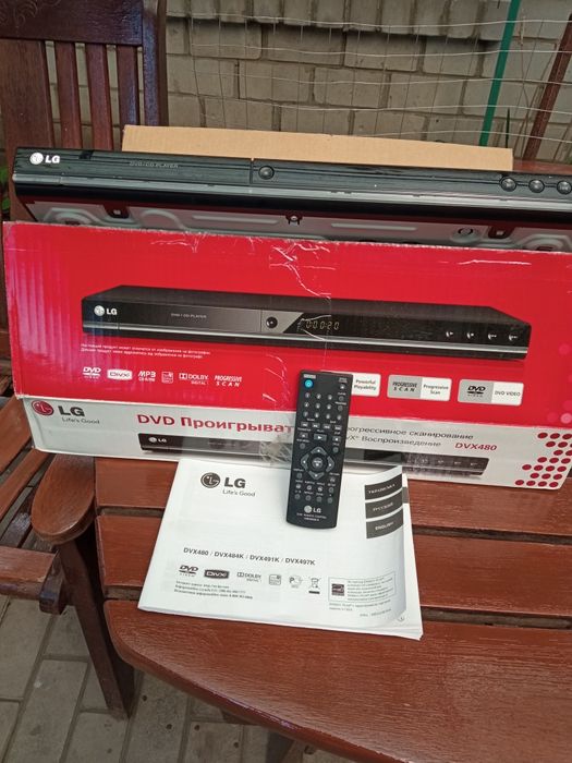 DVD проигрыватель.LG.