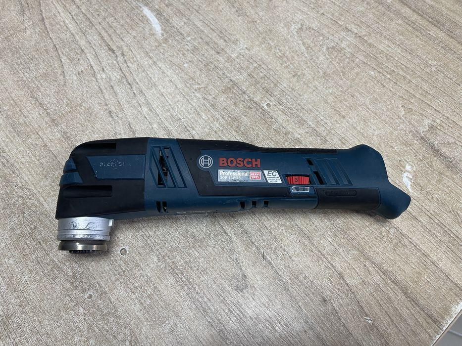 Bosch GOP 12-28 / безщітковий реноватор Бош 12V