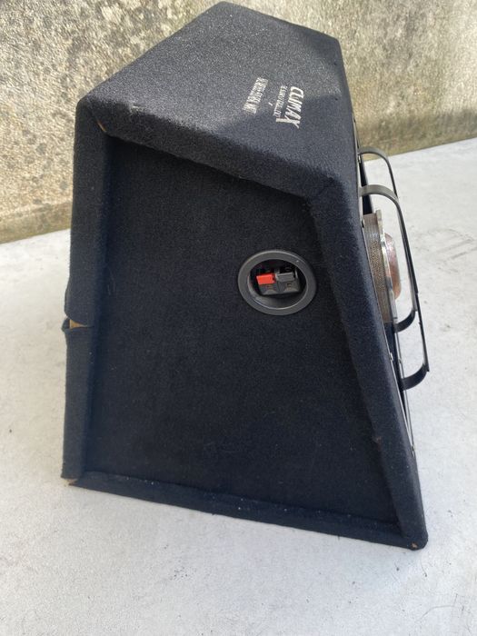 Subwoofer em bom estado