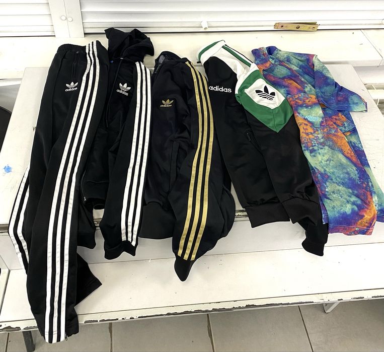 Сорочка москино рубашка moschino paris поставка вещей олимпийка адидас мастерка adidas