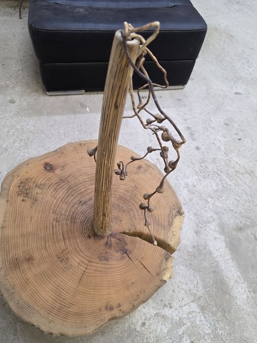 Jarra decorativa em madeira de artesanato