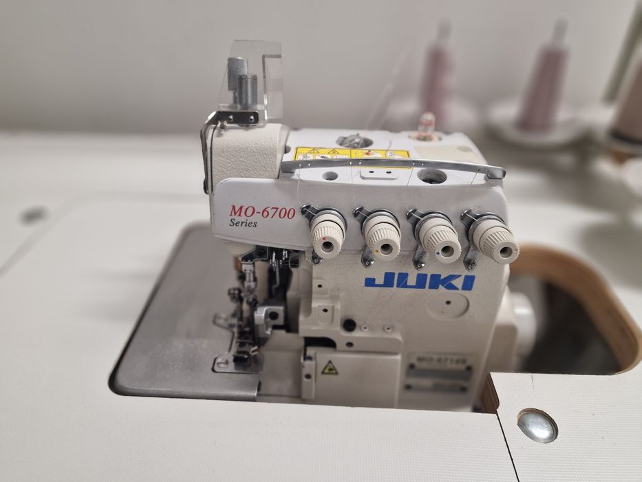 Overlock Juki MO 6700 4 nitkowy 230V
