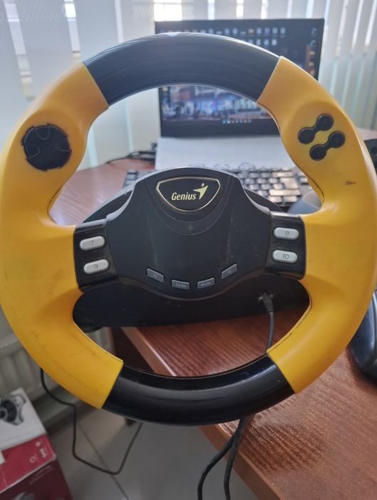 Игровой руль с педалями Genius Speed Wheel RV/Pedal: 1 041 грн ...