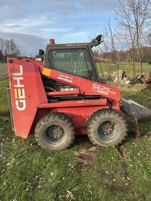 Ładowarka GEHL 5625 DX