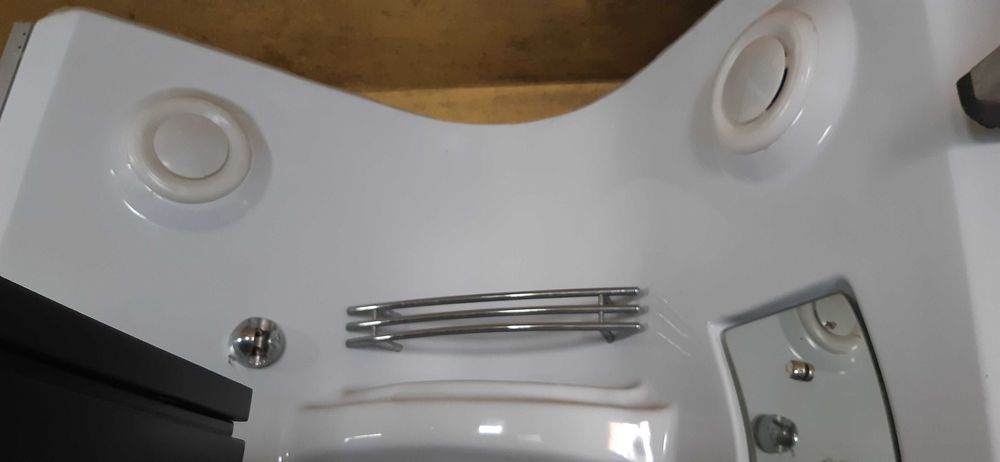 Parte de trás de cabine de duche