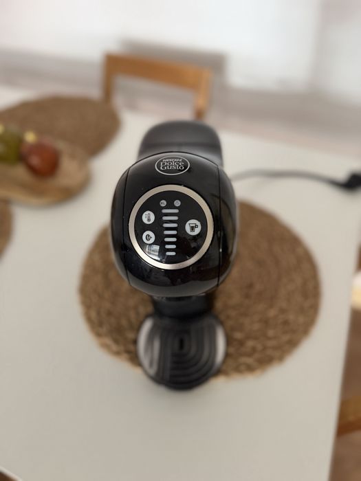 Máquina De Café Krups Nescafé Dolce Gusto  Preto