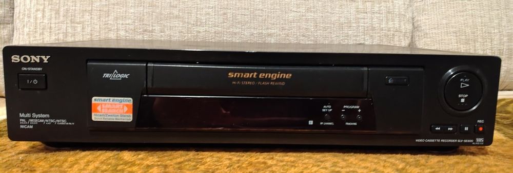 Magnetowid VHS Sony